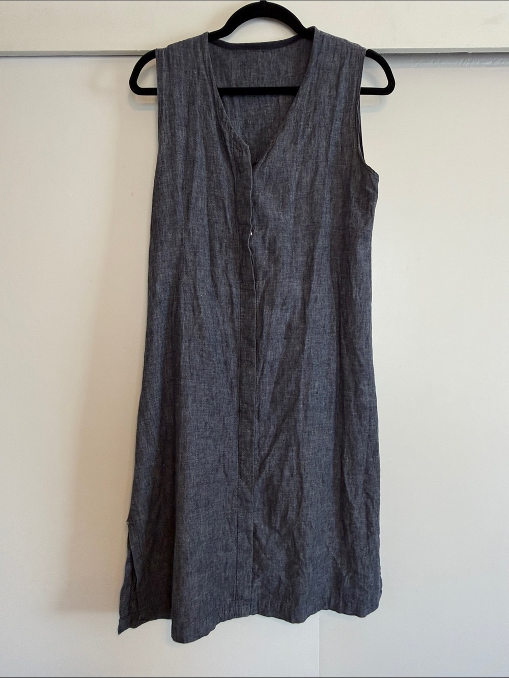 Sleeveless Linen-Blend Shift Dress in Charcoal